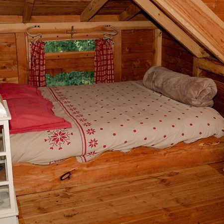 Cabane Perchee Dans Les Arbres Saint-Hilaire-en-Morvan Ngoại thất bức ảnh