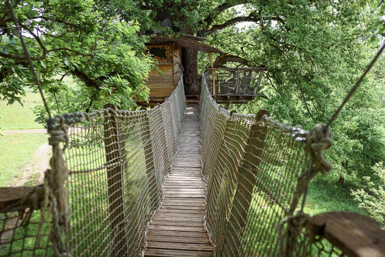 Cabane Perchee Dans Les Arbres Saint-Hilaire-en-Morvan Ngoại thất bức ảnh