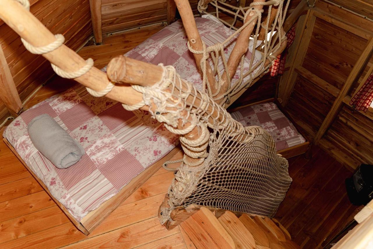 Cabane Perchee Dans Les Arbres Saint-Hilaire-en-Morvan Ngoại thất bức ảnh